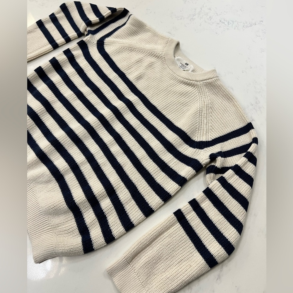 H&M sweater
